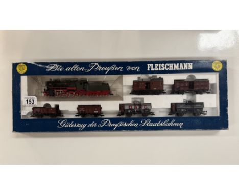 A boxed Fleischmann HO 4884 train set