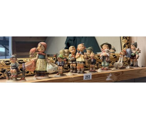 8 Early Goebel figures