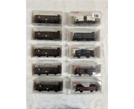 10 Boxed Fleischmann HO gauge rolling stock 5831, 5833 x2, 5834, 5837, 5840, 5841 x 2 &amp; 5845 x 2