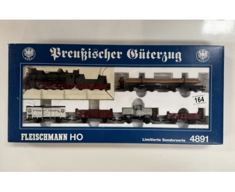 A boxed Fleischmann HO 4891 train set