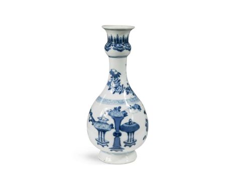 A Chinese blue and white porcelain vase, Qing Dynasty, Kangxi Emperor, circa 1700, ovoid form with bulb neck, painted with sc