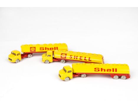 Lego 1960s 00/HO Gauge unboxed Mercedes Articulated Shell Tankers, in yellow and red, VG-E, one without Shell Logo on sides a