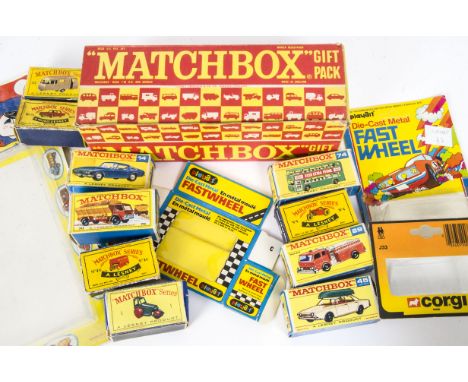 Matchbox Lesney Empty Boxes, including MO.G2 Gift Pack, 4 Triumph 110 & Sidecar, 1 Diesel Road Roller, 12 Land Rover, 75 Ford