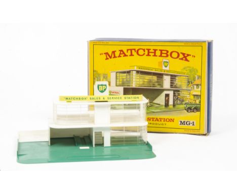 Matchbox Lesney MG-1b 'BP' Sales and Service Station, green base, white building, 'Matchbox Sales & Service Station' roof sig