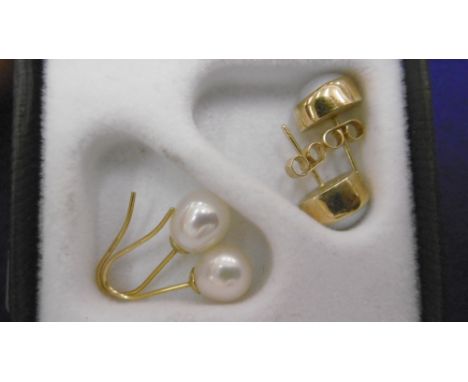 TWO PAIRS OF 18ct GOLD PEARL STUD EARRINGS