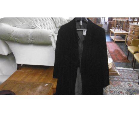 VINTAGE HARDY AMES COAT
