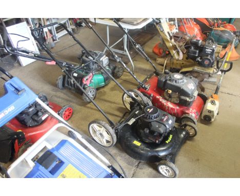 A Poulan rotary lawn mower with Briggs & Stratton SQ40 engine 