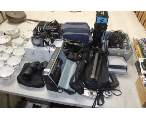 A vintage Cini camera, modern camcorder, various cameras and accessories, a pair of binoculars, a Garmin Street Pilot etc