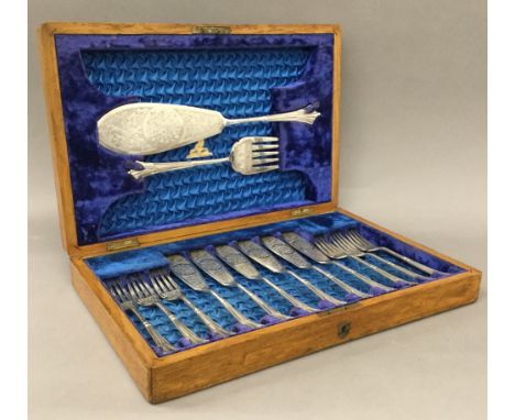 A cased set of silver plated fish cutlery 