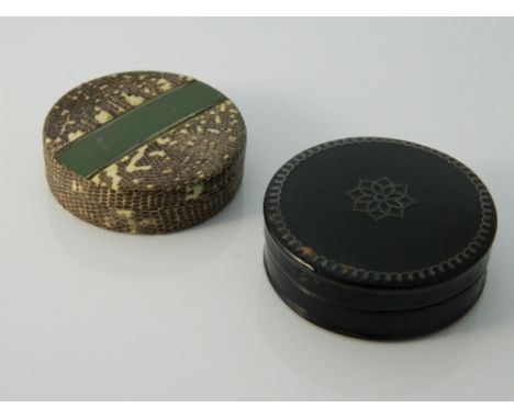 A French powder box and a 19th century snuff box