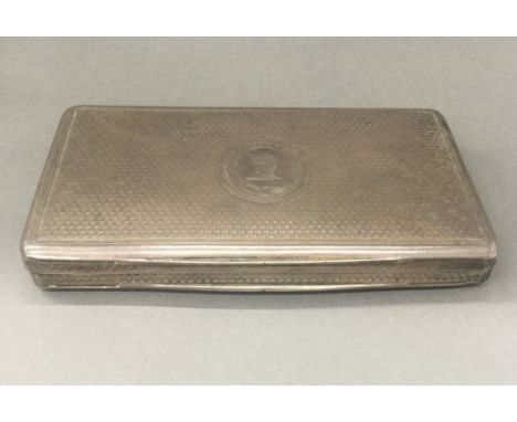 A Georgian silver snuff box (3.7 troy ounces)