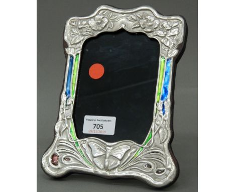 A sterling silver Art Nouveau style photograph frame