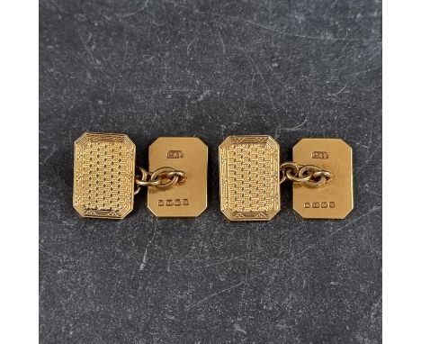 A cased pair of 18ct gold engine turned cufflinks, by C &amp; F Birmingham 1926, 9.9g. 