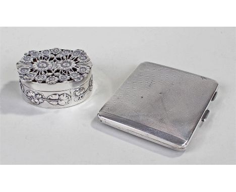 Edward VII Silver box, London 1908 William Comyns and son, with flower designs pierced, together with a George V silver cigar