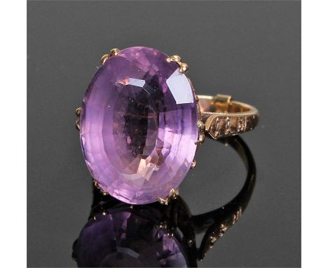 9 carat gold and amethyst ring, with a faceted amethyst, ring size I