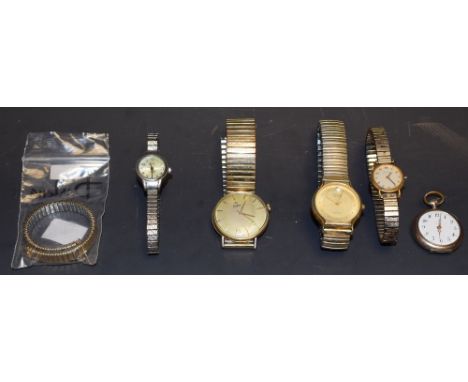 Watches -  a vintage Certina 9ct gold cased wristwatch, silvered dial, block batons, manual wind 23-36 17 jewel movement, 9ct