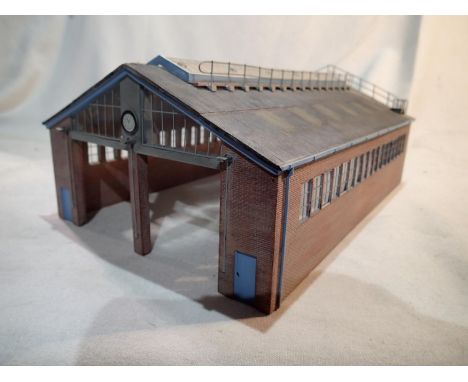 OO gauge Bachmann 44-017 Modern Service Depot, resin, excellent condition, unboxed. UK P&amp;P Group 2 (£20+VAT for the first