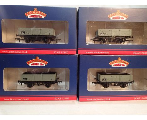 Four Bachmann 37-061B 5 plank open wagons, BR grey, near mint, storage wear to boxes. UK P&amp;P Group 1 (£16+VAT for the fir