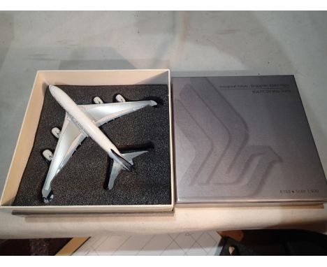 1/400 scale Singapore Airlines A380, inaugural flight, Tokyo-Singapore 20th May 2008, near mint, boxed. UK P&amp;P Group 1 (£
