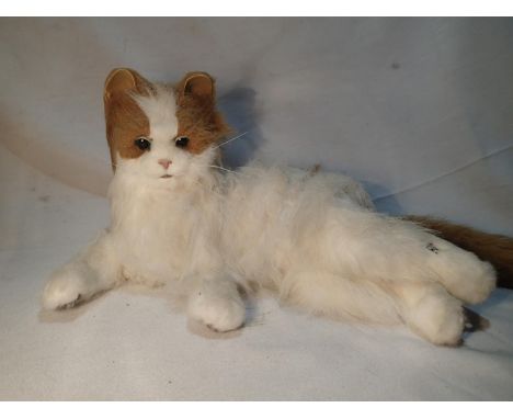 Unboxed FurReal Friends 'Lulu' Ginger White Cat Interactive Toy by Hasbro. Item appears in excellent condition, no scent. UK 