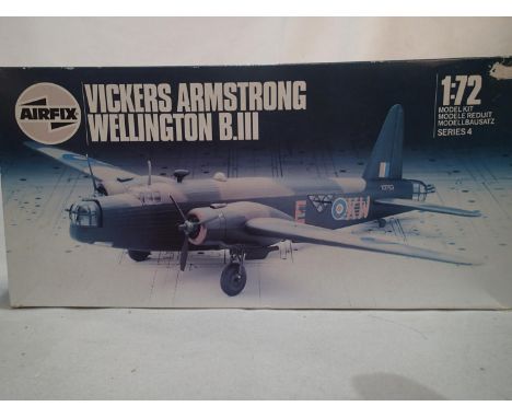 Airfix 1/72 scale Vickers Wellington, appears complete, wear to box. UK P&amp;P Group 1 (£16+VAT for the first lot and £2+VAT