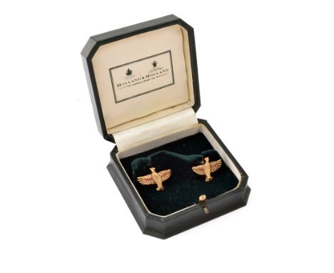 HOLLAND & HOLLANDA PAIR OF GILT AND ENAMEL FLYING BLACK GROUSE CHAIN-LINK CUFFLINKS,with red enamel detailing to the outsprea