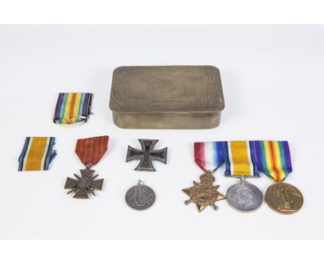 GROUP OF WORLD WAR I SERVICE MEDALS AWARDED TO H. HOLSTEAD,  inscribed on the rim and reverse to 18623 Pte. H. Holstead L.N. 