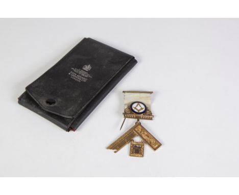TOYE & CO LONDON 9CT GOLD MASONIC JEWEL the ribbon suspended Architectural form crest and incorporating circular enamel badge