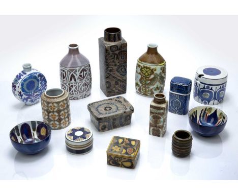 Nils Thorsson (1898-1975) for Royal Copenhagen Collection of ceramics consisting of: Faience ware pattern vases, bowls, lidde