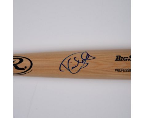 This Rawlings Big Stick Professional model bat is signed in blue by Hall of Famer Kirby Puckett. Dimensions: 33"L x 8"Cir. Ma