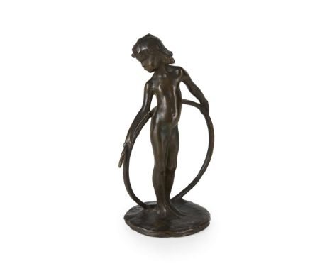  BERNHARD HOETGER (1874-1949) 'MÄDCHEN MIT REIF', CIRCA 1901 bronze, signed in the bronze with artist's monogram 19cm high Pr