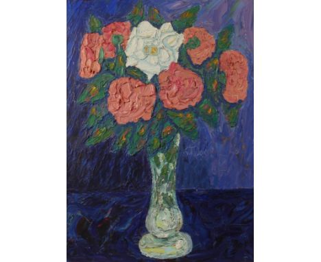 Karpo Demjanovyc Trochymenko, attr., Blumenstillleben weiße und rote Rosen in hoher Glasvase, vor blau-violettem Grund, pasto