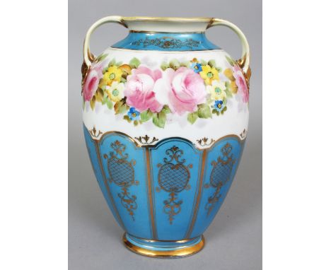 AN EARLY 20TH CENTURY JAPANESE NORITAKE PORCELAIN VASE, the shoulders painted with a band of flowers and leafage, the base wi