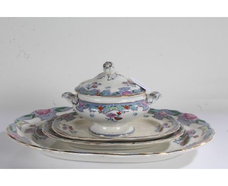 Wilkinson Kioto pottery part service, to include three graduated plates and a tureen (4)