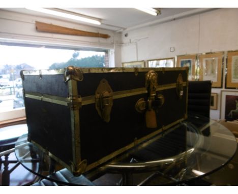 A travel trunk