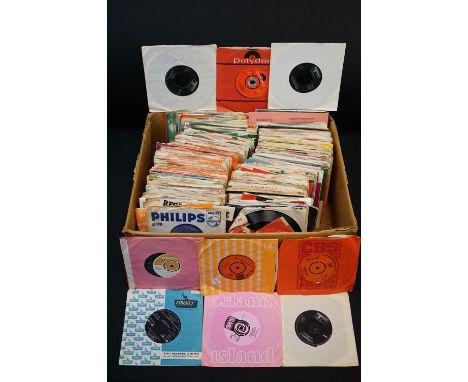 Vinyl - Over 150 Original, mainly UK, Beat / Mod / Psych / Pop singles from the 1960’s, including: Large collection of Rollin