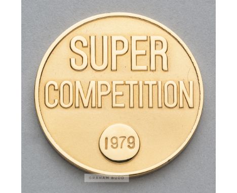 1979 UEFA European Super Cup winners' medal awarded to an unknown Nottingham Forest player, obverse with footballer in relief