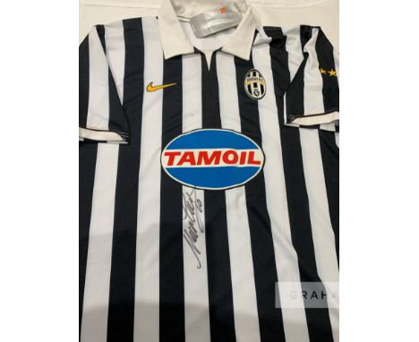 Alessandro Del Piero signed 2006-07 Juventus replica jersey,TamOil sponso), with COA and exact photo proof of item being sign