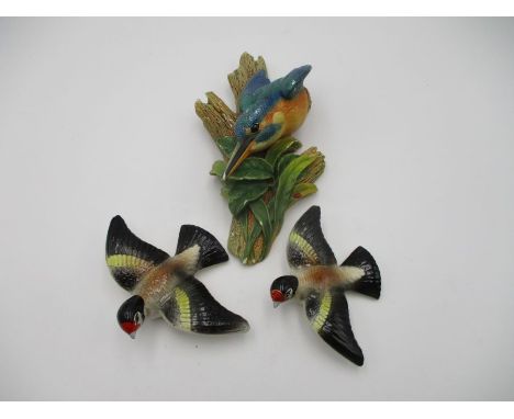 A Bosson's Kingfisher wall hanging plaque, along with two other ceramic birds