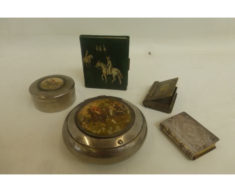 A selection of fox hunting/horse riding items to include snuff boxes, a miniature address book dated 1935 and two snuff boxes