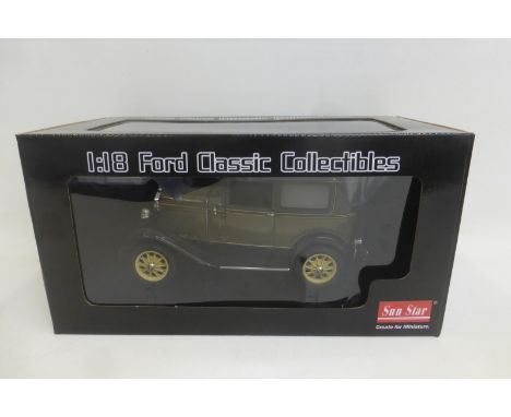 A Sun Star boxed 1:18th scale model of a 1931 Ford Model A.