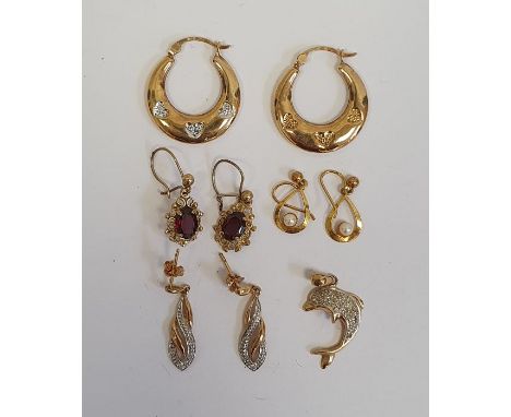 Pair 9ct gold hoop earrings, 1.5g approx., a 9ct gold dolphin drop pendant, 1g, pair 9ct gold drop earrings, 1.5g, pair of 9c