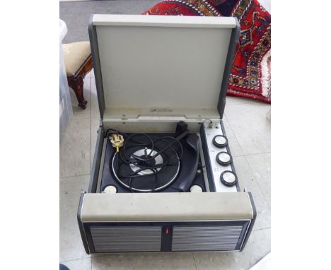 A Monarch Type 41 record player       RAM