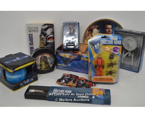 SMALL COLLECTION OF DR. COLLECTIBLES INCL. NOVEL, CLOCK, PLATE SONIC PEN