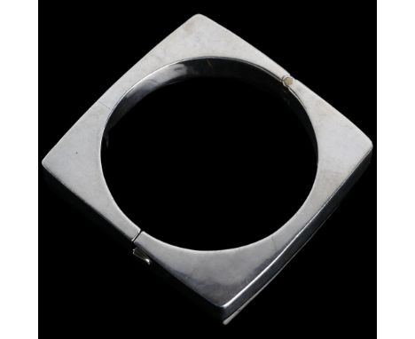 TAXCO - a Mexican modernist sterling silver geometric hinged bangle, square outer form, band width 9.6mm, internal circumfere