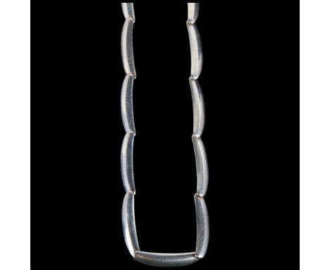 T H SKAT RORDAM - a mid-20th century Danish modernist sterling silver wave panel necklace, length 40cm, 18.7gNo damage or rep