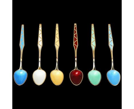 EGON LAURIDSEN - a cased set of 6 Danish vermeil sterling silver and harlequin enamel coffee spoons, 9.5cmNo damage or repair
