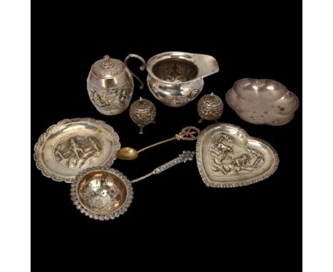 Various Indian silver, including cream jug, pepperettes, heart dish etc, 15.4oz totalLot sold as seen unless specific item(s)