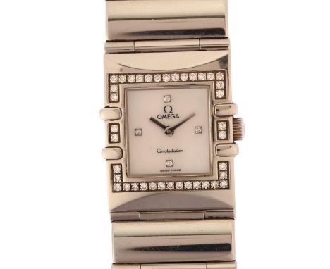 OMEGA - a lady's stainless steel diamond Constellation Quadi quartz bracelet watch, ref. 1528.46.00, circa 2001, white mother