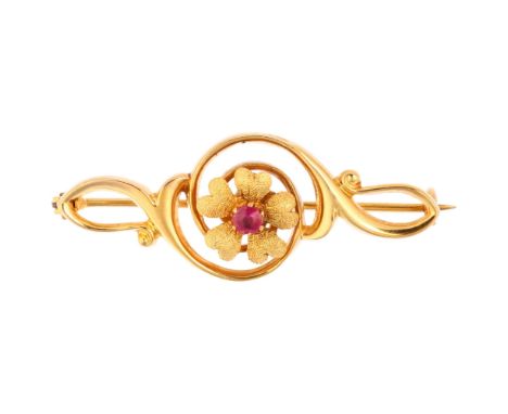 An Edwardian 15ct gold ruby flowerhead openwork brooch, maker FB, Chester 1910, 39.1mm, 2.2gNo damage or repair, fitting work